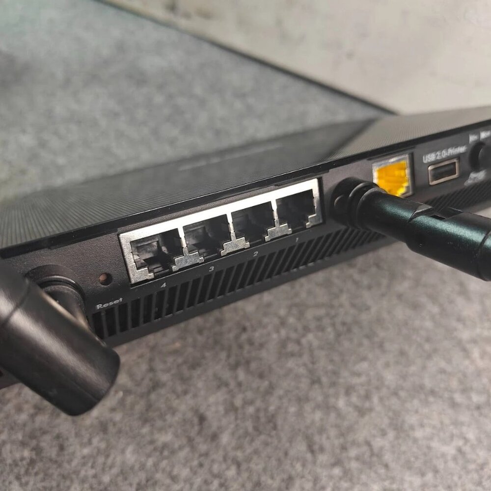 NETGEAR AC1750 Smart WiFi Router R6400 Dual Band Gigabit – PRE OWNED - Picture 6 of 11